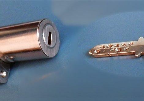 Llaves y cerradura para amaestramiento e igualación en Alella
